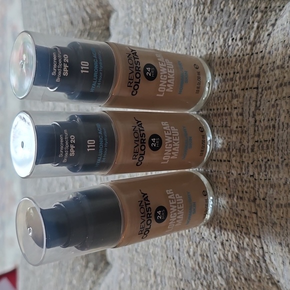 REVLON BRAND WOMEN'S COLORSTAY LONGWEAR MAKEUP FOUNDATION #110 IVORY BUNDLE-3 - Picture 2 of 8